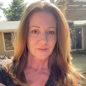 Meet your Posher, Kelli